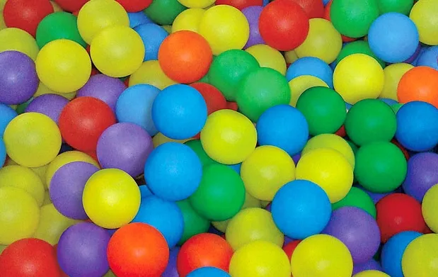 Piscina de bolas de colores